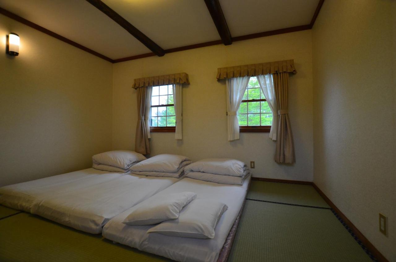 Country Hotel Redfox Susono Bagian luar foto