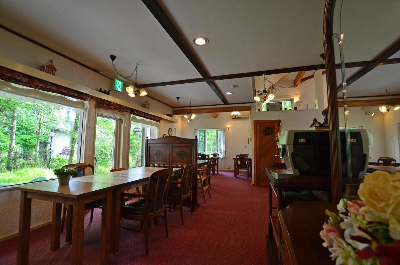 Country Hotel Redfox Susono Bagian luar foto